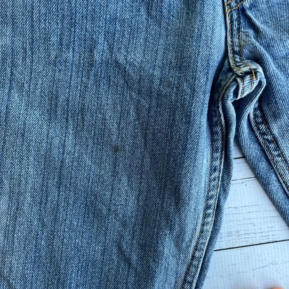 Vintage Levis 550 Mens Y2K 90s Relaxed Fit Medium‎ Wash Blue tapered Jeans 36x30